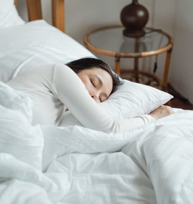 6 Ways To Naturally Sleep Better